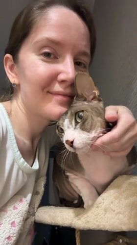 Woman spotted indoors with cat, later outdoors in snow