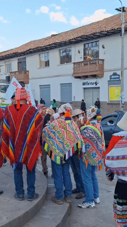 Traditional Andean cultural festival draws crowds in Cuzco