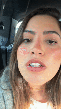 Woman recorded gesturing in BMW near Tlaxcalancingo construction area