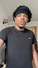 Young man films selfies with sword in Massy apartment