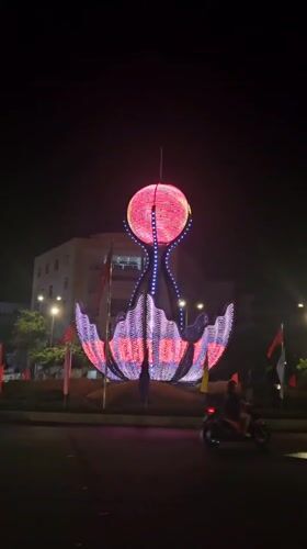 Evening street life documented across Nha Trang, Vietnam