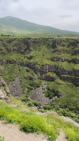 Scenic Armenian countryside and church documented in Artashavan