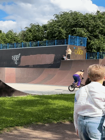 Skatepark session in Saint Petersburg with multiple riders and tricks