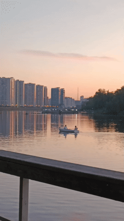 Quiet afternoon along the Krasnoyarsk waterfront at dusk