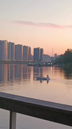 Quiet afternoon along the Krasnoyarsk waterfront at dusk