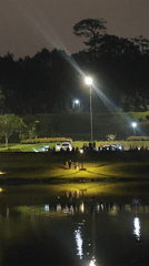 Evening gathering at Xuan Huong Lake, Da Lat draws crowds