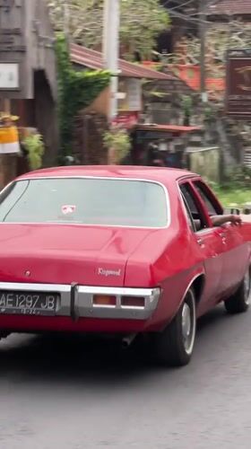 Morning street life documented in Sukawati, Indonesia