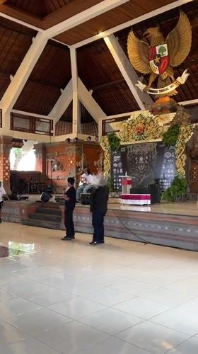 Morning scenes capture fern exhibition and local life in Tabanan
