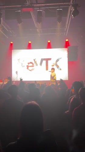 Music performer entertains crowd at Buenos Aires venue
