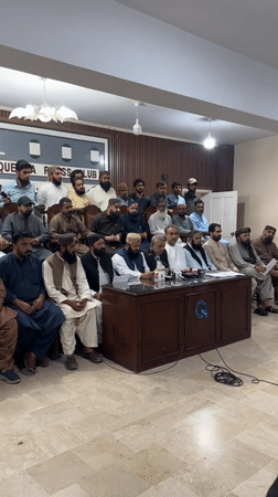 Press conference and balloon vendor captured in Quetta City