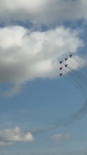 Airshow and fairground event draws crowds in Kazan