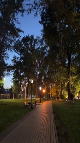 Dusk walk along Votkinsk Reservoir's tree-lined embankment