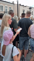 Ceremonial lamppost lighting draws a crowd in central Brest