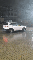 Heavy rain floods parking areas in Tashkent
