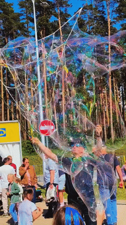 Street performers draw crowds with soap bubble shows in Latvia