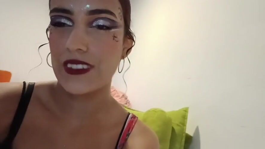 Bold glam makeup looks at Playa El Agua, Venezuela