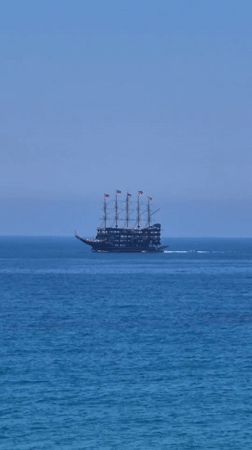 Morning maritime activity observed off Alanya coast includes galleon, yachts