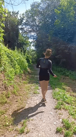 Morning activity along wooded paths and waterfront near Vyazovka