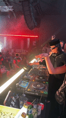 Late-night DJ set lights up a packed Kassandra nightclub