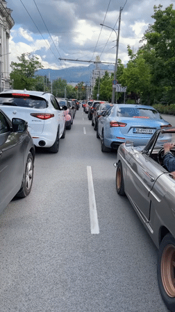 Gray convertible with two occupants spotted in Sofia traffic
