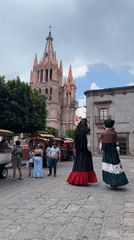 Tourist captures plaza life and art gallery in San Miguel