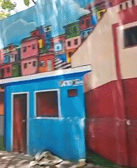 Favela mural spotted on Caracas wall