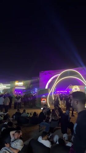 Nighttime festival draws crowds to sandy venue in Giza