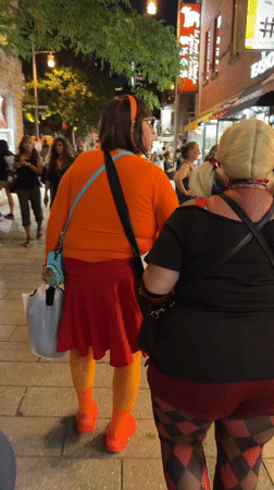 Velma costume spotted on Montreal streets at night