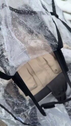 Morning snowfall documented in Reshetnikovo as residents navigate winter weather