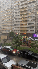 Heavy rainstorm hits Krasnodar residential district, residents document weather