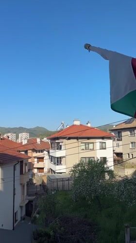Morning life captured in Bulgarian mountain town: deliveries, schoolwork, drawings