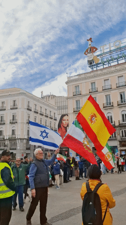 Pro-democracy demonstration for Iran held in Madrid square
