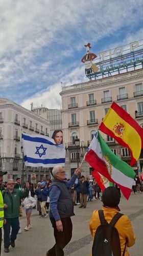 Pro-democracy demonstration for Iran held in Madrid square
