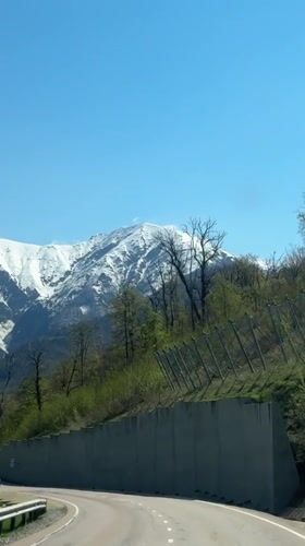Mountain drive captured on video in Estosadok, Russia