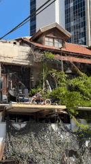 Morning snapshots capture quiet residential life in Tel Aviv