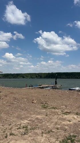 Peaceful riverbank and rural road scenes documented in Grocka