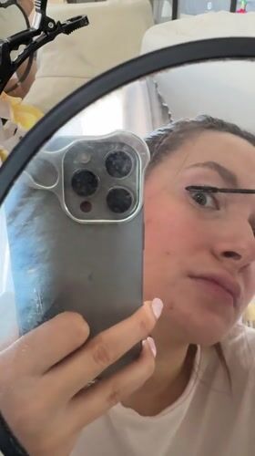 Domestic moments captured in Odintsovo: makeup, selfies, toddler mealtime