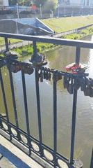 Sunny afternoon stroll documented in Shchyolkovo riverside park