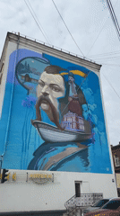 Morning scenes captured in Kropyvnytskyi: dining, pigeons, murals