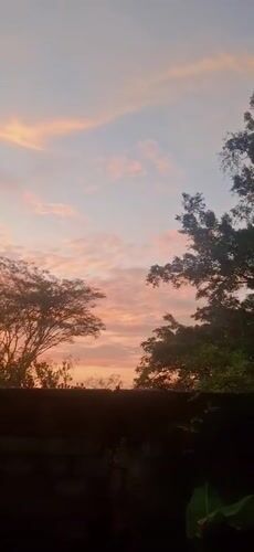 Witness documents complete sunset sequence in Vallecito, Venezuela