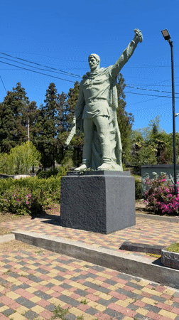 Monument statue documented in Buknari park setting