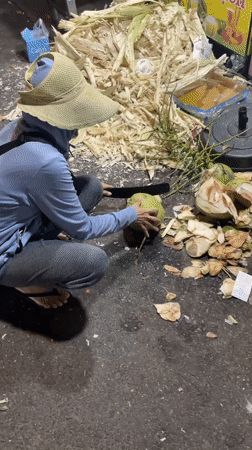 Vietnamese street food scenes documented across Binh Thuan wards