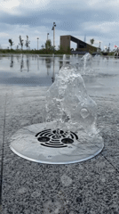 Families enjoy morning at Saint Petersburg park water fountains