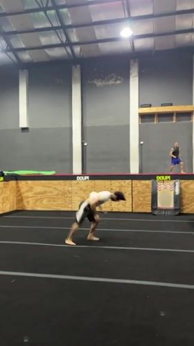 Late-night gymnastics training session documented at Buenos Aires facility
