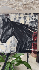 Art viewing and jewelry browsing documented in Barnaul