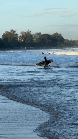 Golden hour beach scene documented in Peleana, Sri Lanka