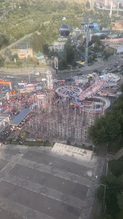 Cable car ride captured over La Paz amusement park