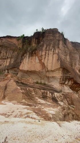 Stratified cliff formation documented in Achara, Nigeria