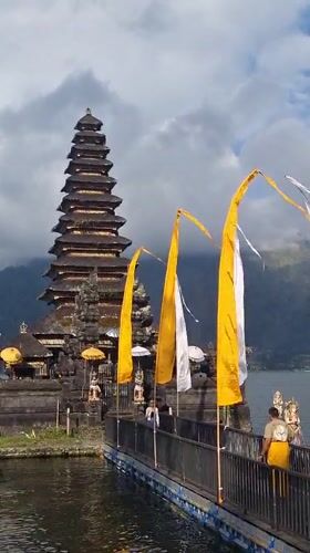 Morning visit to Bali's iconic lakeside temple at Kintamani