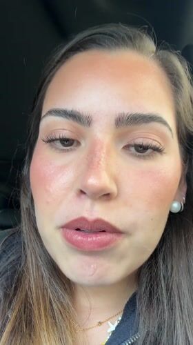Woman films beauty routine in car, Santa Clara Ocoyucan